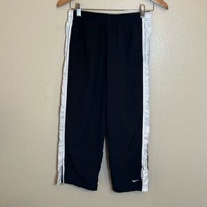 Nike Black White Athletic Capri Pants